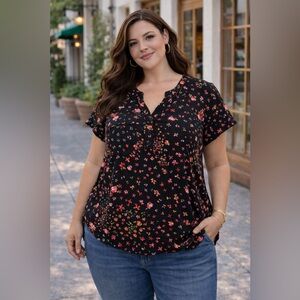 Torrid Harper Floral Blouse Size 2 Black Button Front Short Sleeve Plus Top
